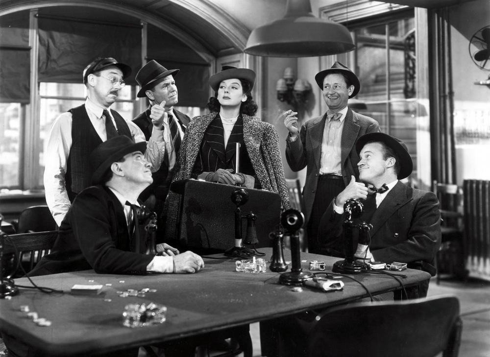 his-girl-friday-1939-002-00o-54j-male-reporters-around-hildy